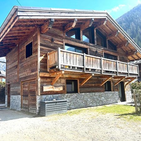 Chalet Le Petit Nicolas, Jacuzzi, Vue Mont Blanc Chamonix Mont Blanc Exterior foto