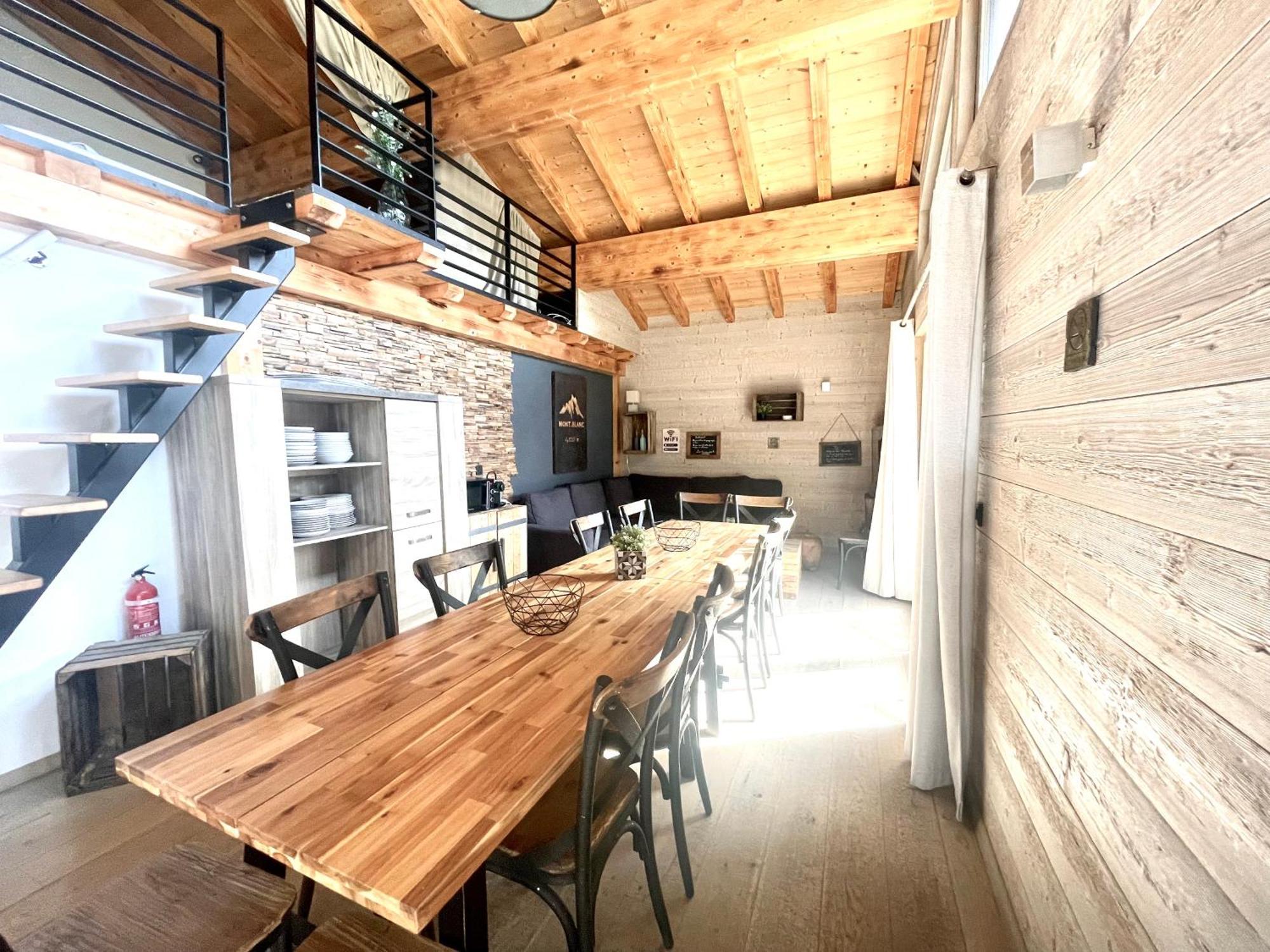 Chalet Le Petit Nicolas, Jacuzzi, Vue Mont Blanc Chamonix Mont Blanc Exterior foto
